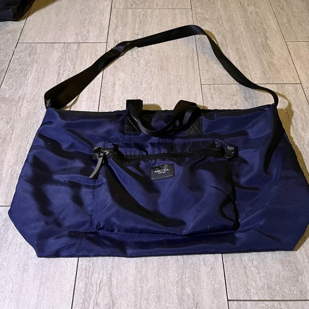 Nautica Navy Blue 24
